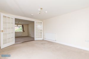 Sitting Room- click for photo gallery